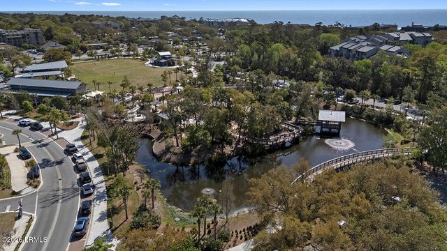 25 Deallyon Ave Apt 103, Hilton Head Island, SC 29928