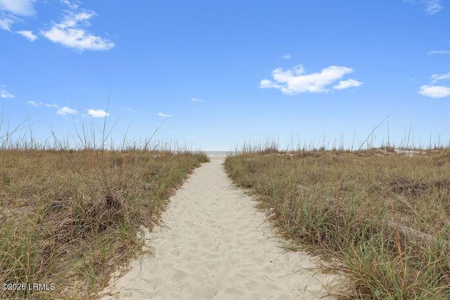 25 Deallyon Ave Apt 103, Hilton Head Island, SC 29928