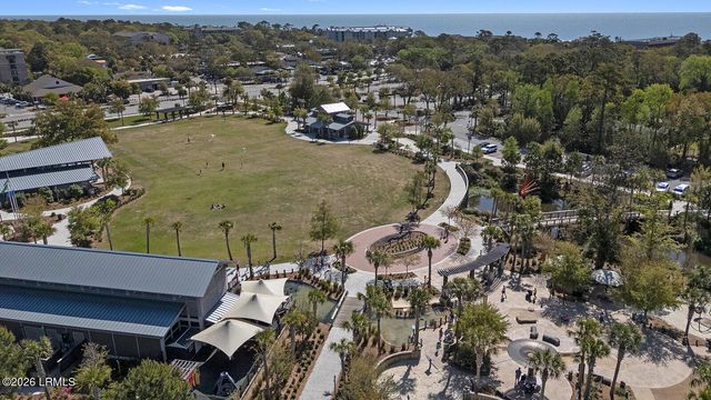 25 Deallyon Ave Apt 103, Hilton Head Island, SC 29928