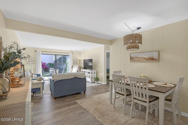 25 Deallyon Ave Apt 103, Hilton Head Island, SC 29928