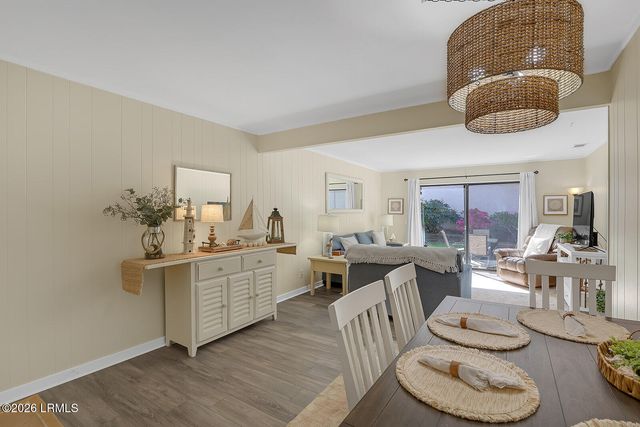 25 Deallyon Ave Apt 103, Hilton Head Island, SC 29928
