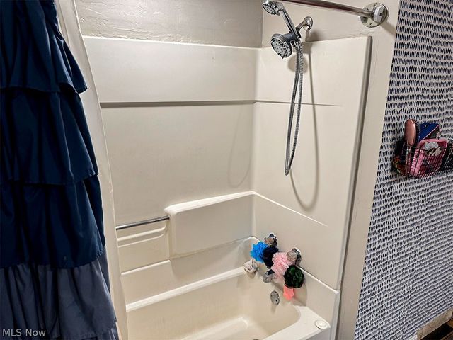 2140 Potts Lane, Zanesville, OH 43701