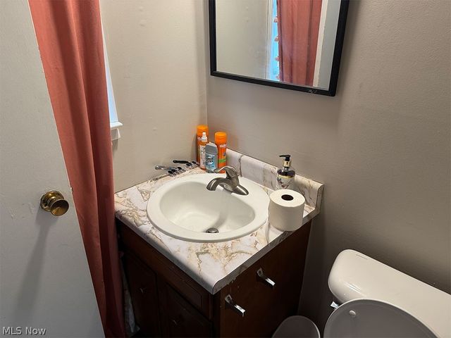 2140 Potts Lane, Zanesville, OH 43701