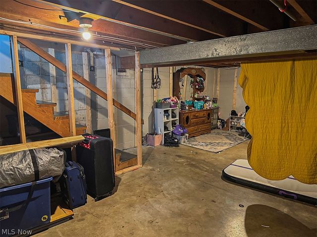 2140 Potts Lane, Zanesville, OH 43701