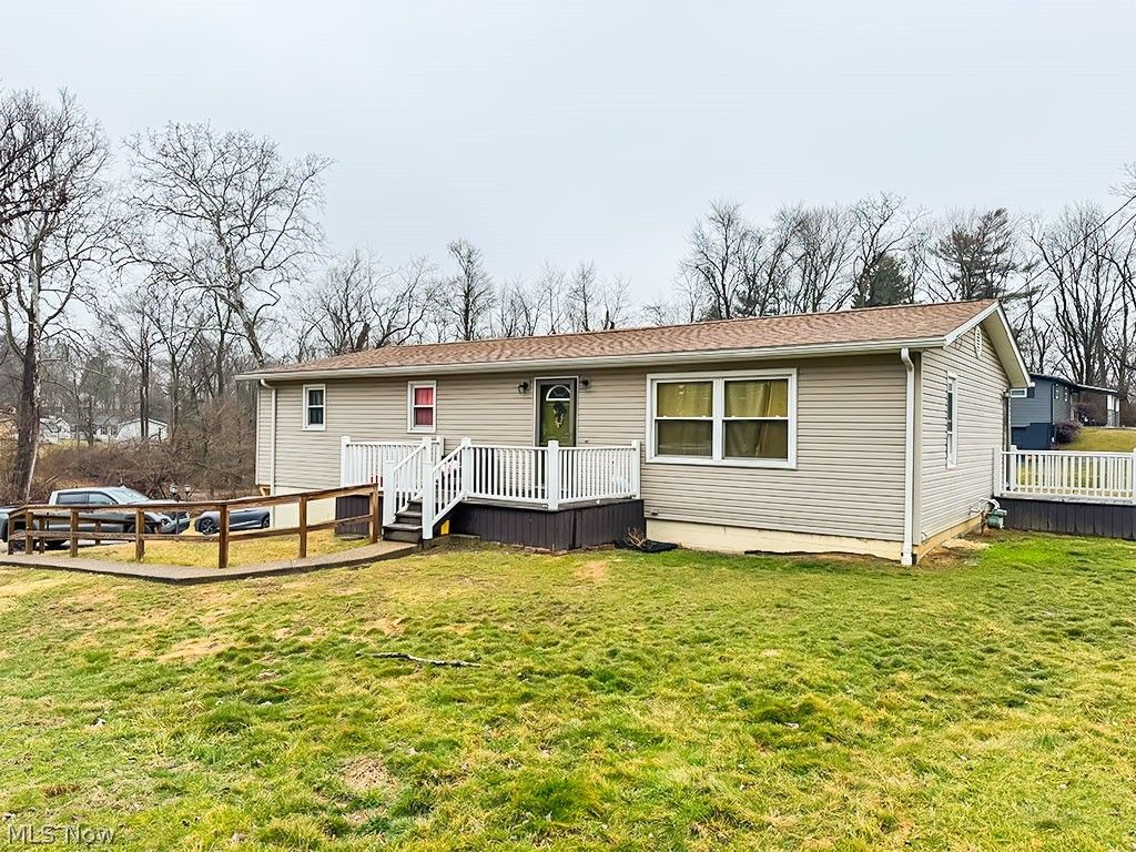 2140 Potts Lane, Zanesville, OH 43701