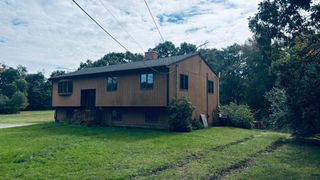 15 Brook Street, Rehoboth, MA 02769