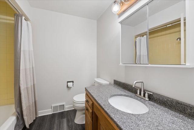 108 Lavidia Boulevard, Joliet, IL 60435