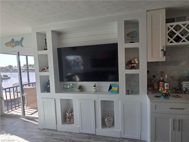 4006 SE 20th PL 4, Cape Coral, FL 33904