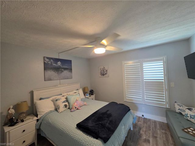 4006 SE 20th PL 4, Cape Coral, FL 33904