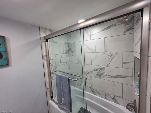 4006 SE 20th PL 4, Cape Coral, FL 33904