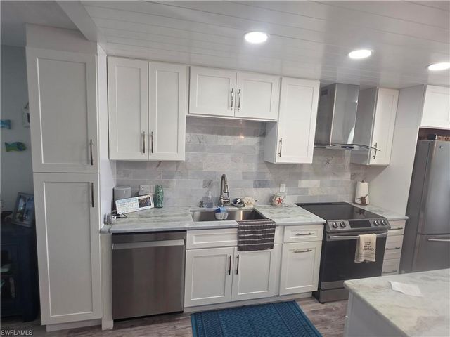 4006 SE 20th PL 4, Cape Coral, FL 33904