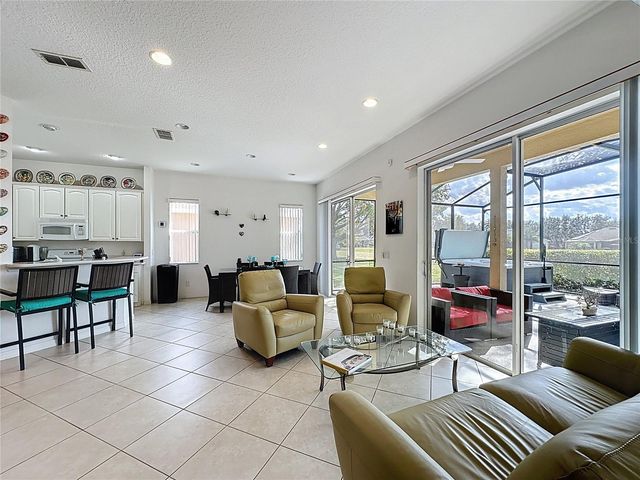 146 CREPE MYRTLE DRIVE, Groveland, FL 34736