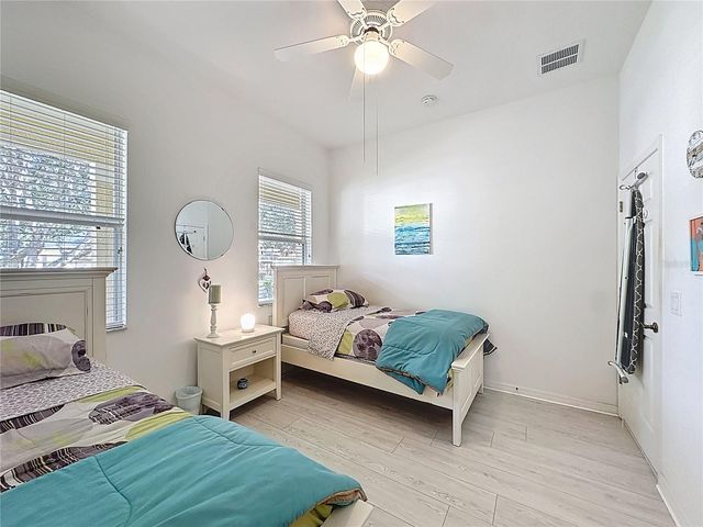 146 CREPE MYRTLE DRIVE, Groveland, FL 34736