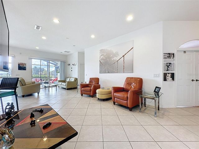 146 CREPE MYRTLE DRIVE, Groveland, FL 34736