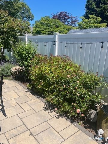 376 Windsor Avenue, Stratford, CT 06614