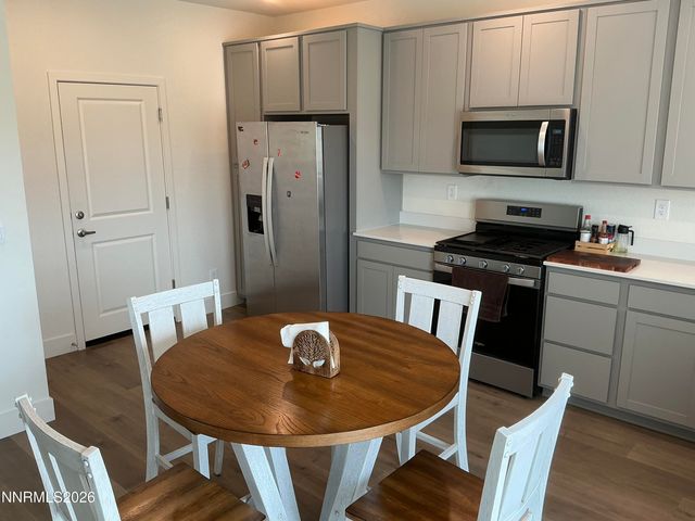 1820 Amazonite Drive, Sparks, NV 89436