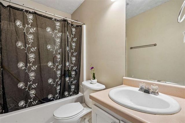 541 Melrose Drive, Forest Park, GA 30297