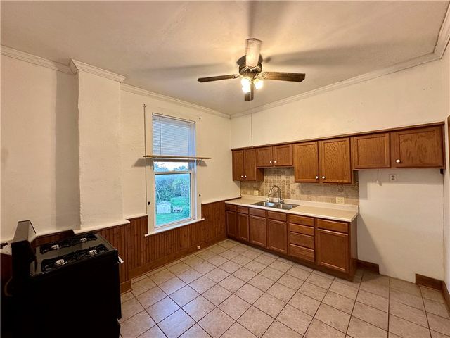 118 Firehall Rd, Slippery Rock Twp, PA 16101