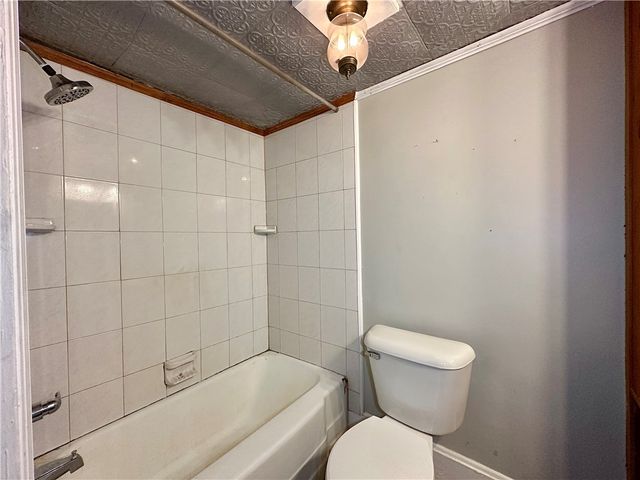 118 Firehall Rd, Slippery Rock Twp, PA 16101