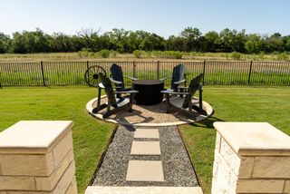 308 Hanging Star LN, Georgetown, TX 78633