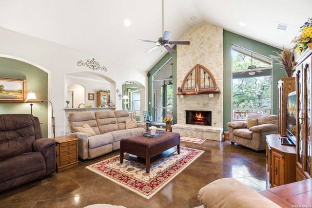 26011 HOOTANANNY, San Antonio, TX 78260