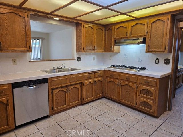 727 Chardonnay Place, Hemet, CA 92544