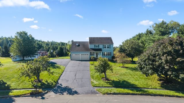 71 Nichols St, Holden, MA 01522