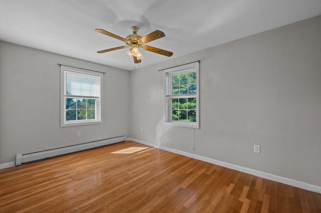 71 Nichols St, Holden, MA 01522