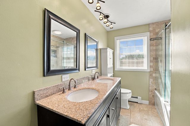 71 Nichols St, Holden, MA 01522