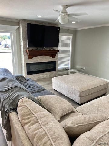 1212 State Highway Ad, Dexter, MO 63841