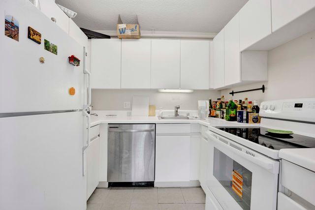 440 N Wabash Avenue 1111, Chicago, IL 60611