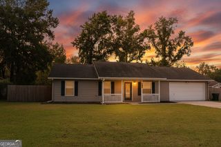 102 W Victoria Boulevard, Kingsland, GA 31548