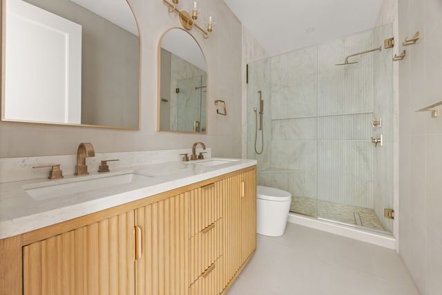 655 DECATUR Street, New York City, NY 11233