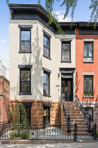 655 DECATUR Street, New York City, NY 11233