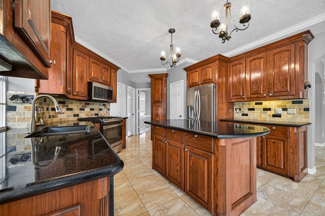 1002 Pine Walk Trail, Spring, TX 77388