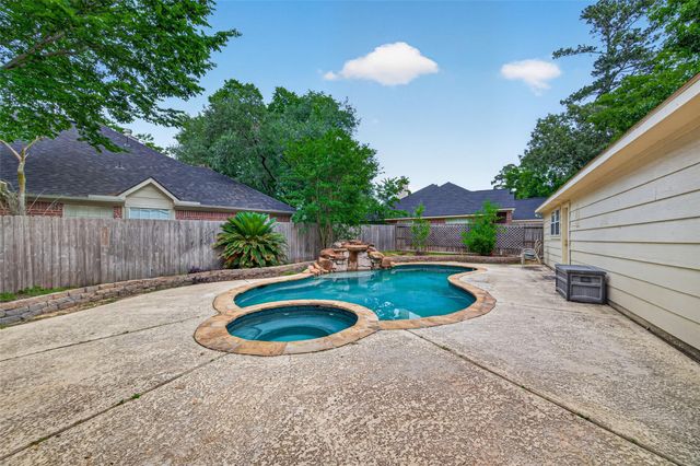 1002 Pine Walk Trail, Spring, TX 77388