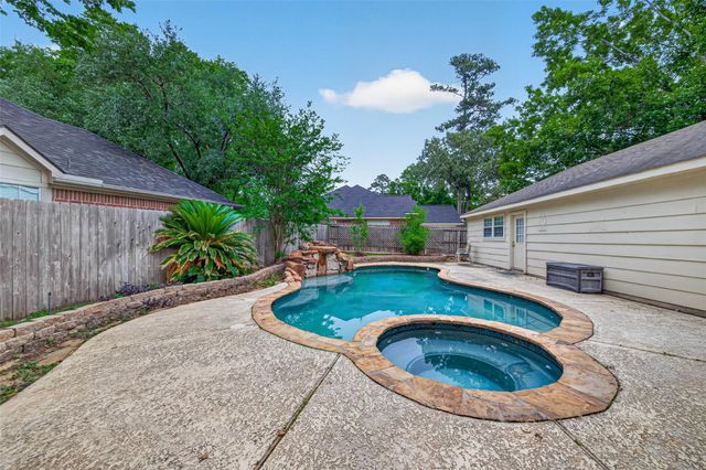 1002 Pine Walk Trail, Spring, TX 77388