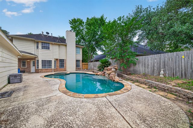 1002 Pine Walk Trail, Spring, TX 77388
