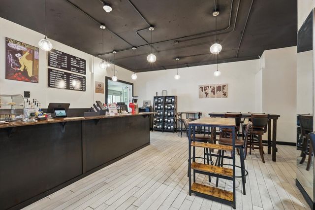 6211 W Northwest Highway 2401, Dallas, TX 75225