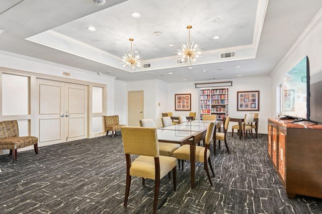 6211 W Northwest Highway 2401, Dallas, TX 75225