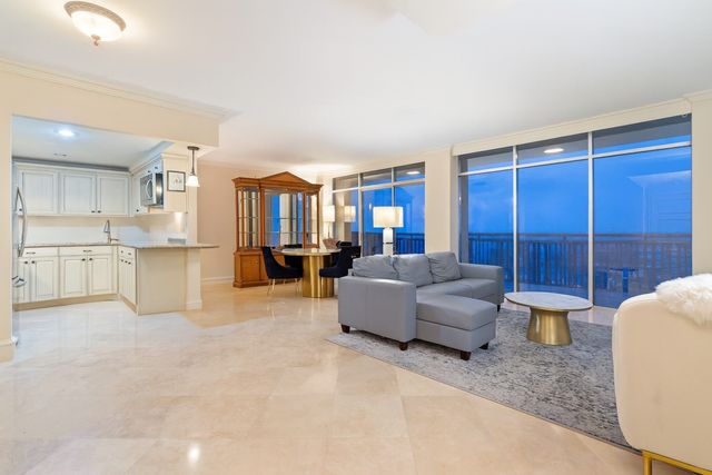 6211 W Northwest Highway 2401, Dallas, TX 75225