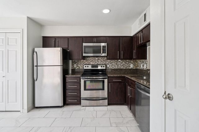 4130 Proton Drive 47B, Addison, TX 75001