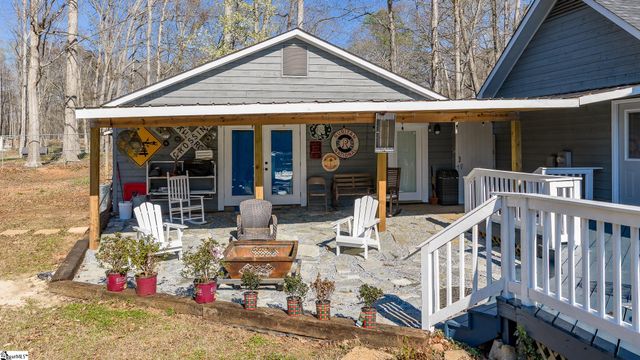 390 Tranquil Drive, Laurens, SC 29360