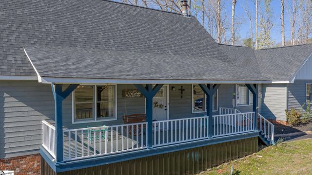 390 Tranquil Drive, Laurens, SC 29360