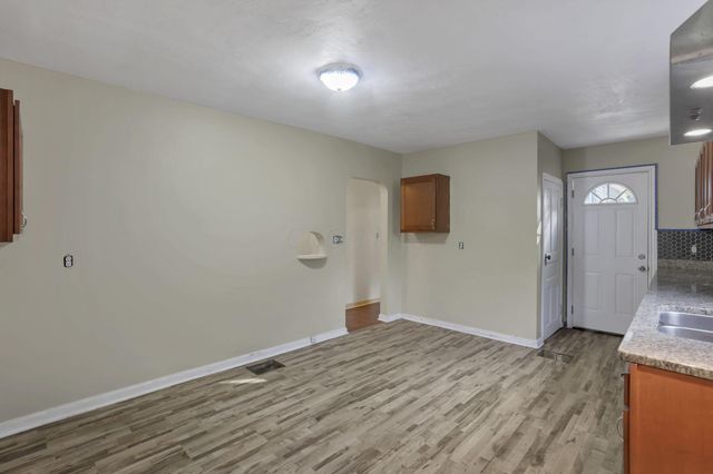 215 Harrison Avenue, Lancaster, OH 43130