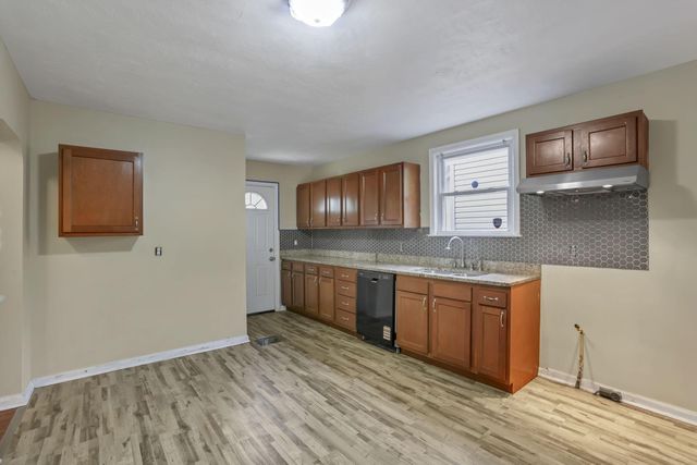 215 Harrison Avenue, Lancaster, OH 43130