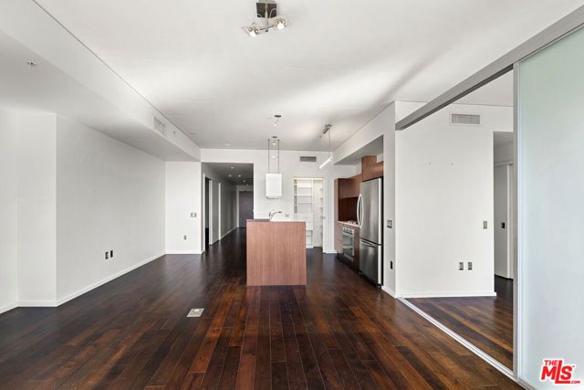 1155 S Grand Avenue 1103, Los Angeles, CA 90015