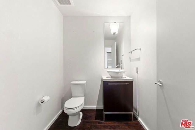 1155 S Grand Avenue 1103, Los Angeles, CA 90015