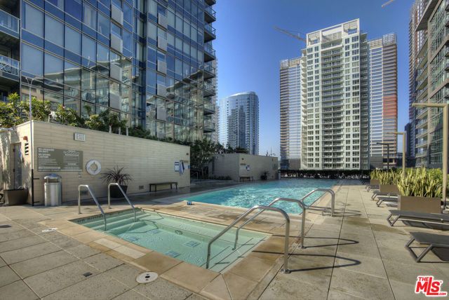 1155 S Grand Avenue 1103, Los Angeles, CA 90015