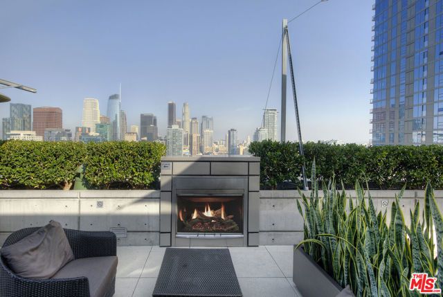 1155 S Grand Avenue 1103, Los Angeles, CA 90015